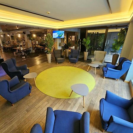 Hit Apartments Warsawa Bagian luar foto