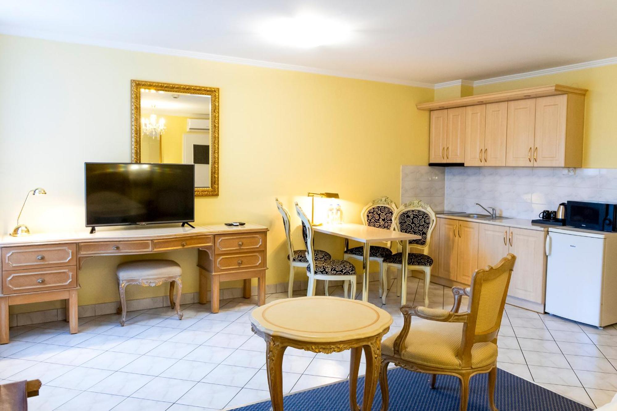 Hit Apartments Warsawa Bagian luar foto