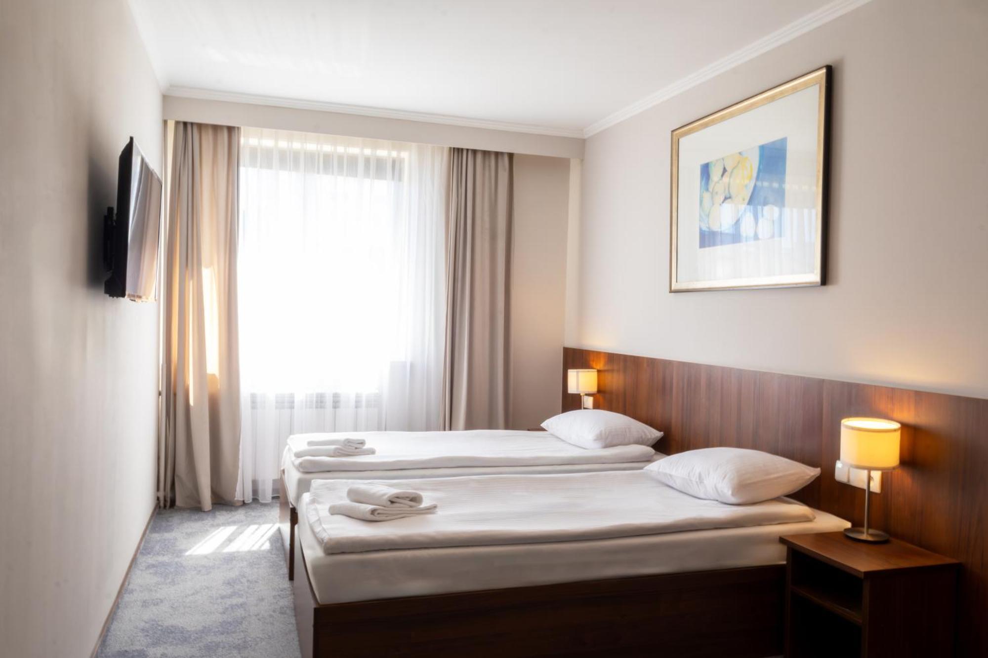 Hit Apartments Warsawa Bagian luar foto